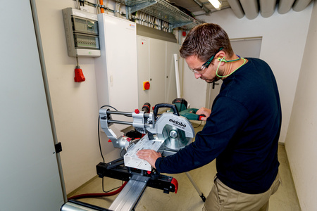 Pilarka Ukośnica Metabo KGSV 254 MC