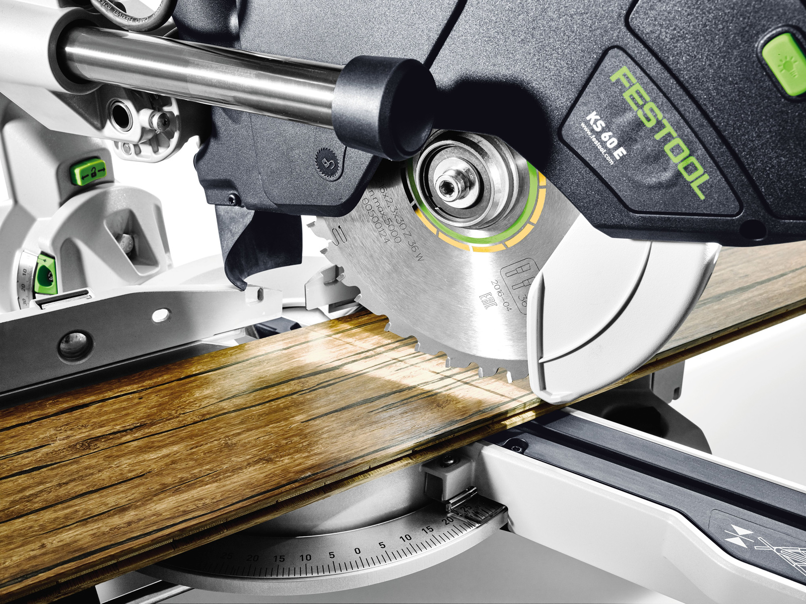 Oświetlenie LED na ukośnicy Festool KAPEX KS 60