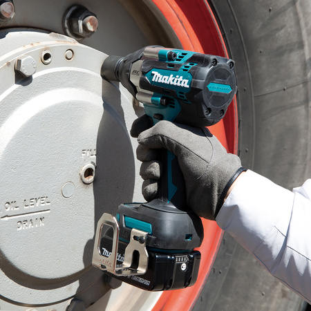 Makita Klucz udarowy akumulatorowy LXT 18V 1/2" 700Nm