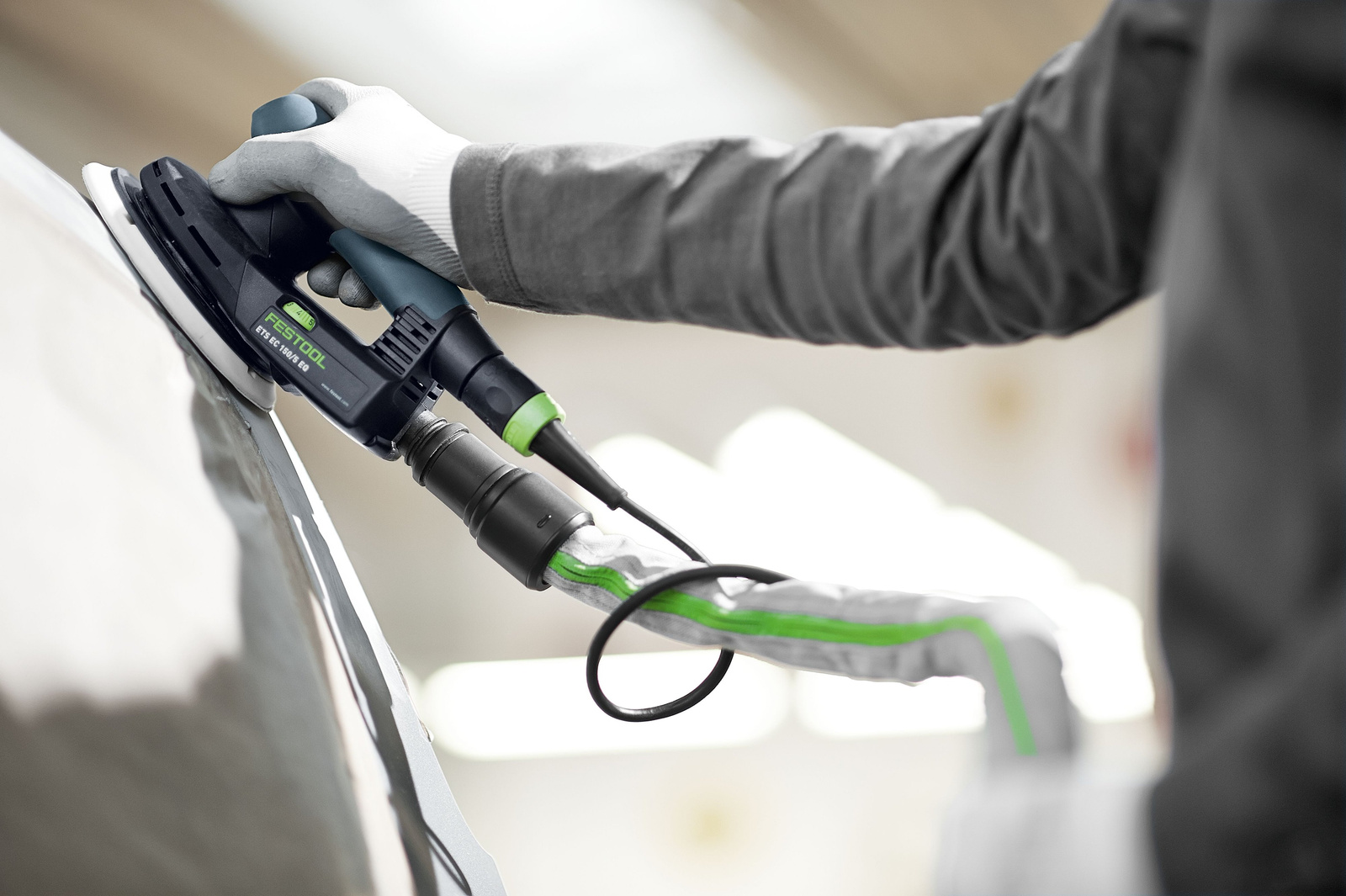 [Image of Szlifowanie lakieru szlifierką Festool]